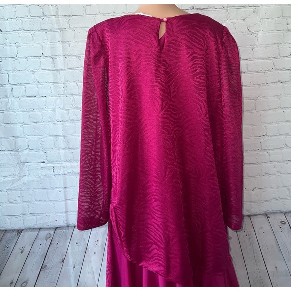 Risa Ann Dark Pink Shoulder Padded long sleeve dress size L - Picture 8 of 10